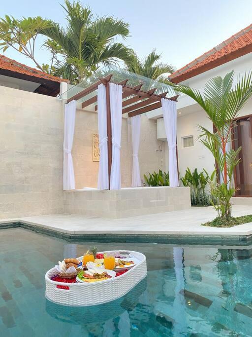 Villa Akmali Umalas 2Br With Private Pool & Jacuzzi Чангу Екстер'єр фото